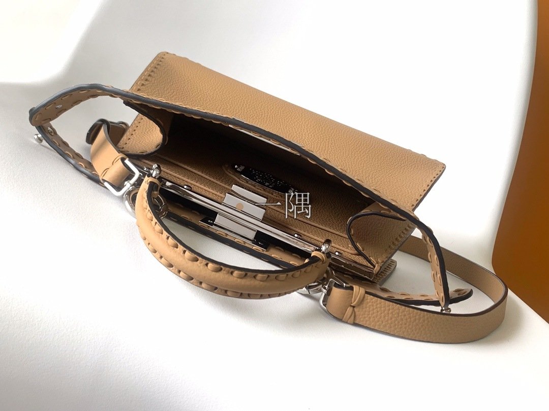 芬迪 FENDI 精品包包