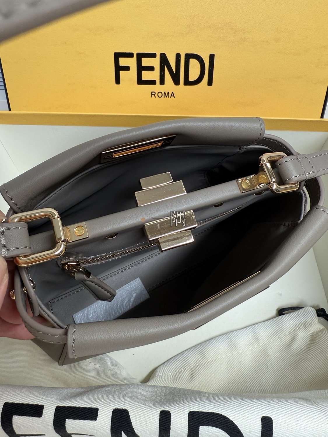 芬迪 FENDI 精品包包
