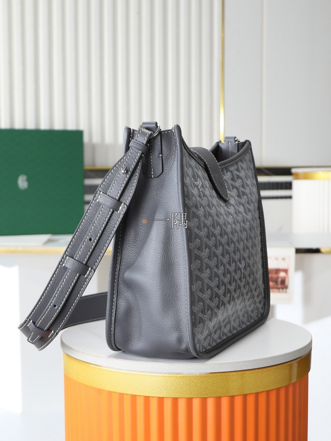 戈雅 Goyard 精品包包