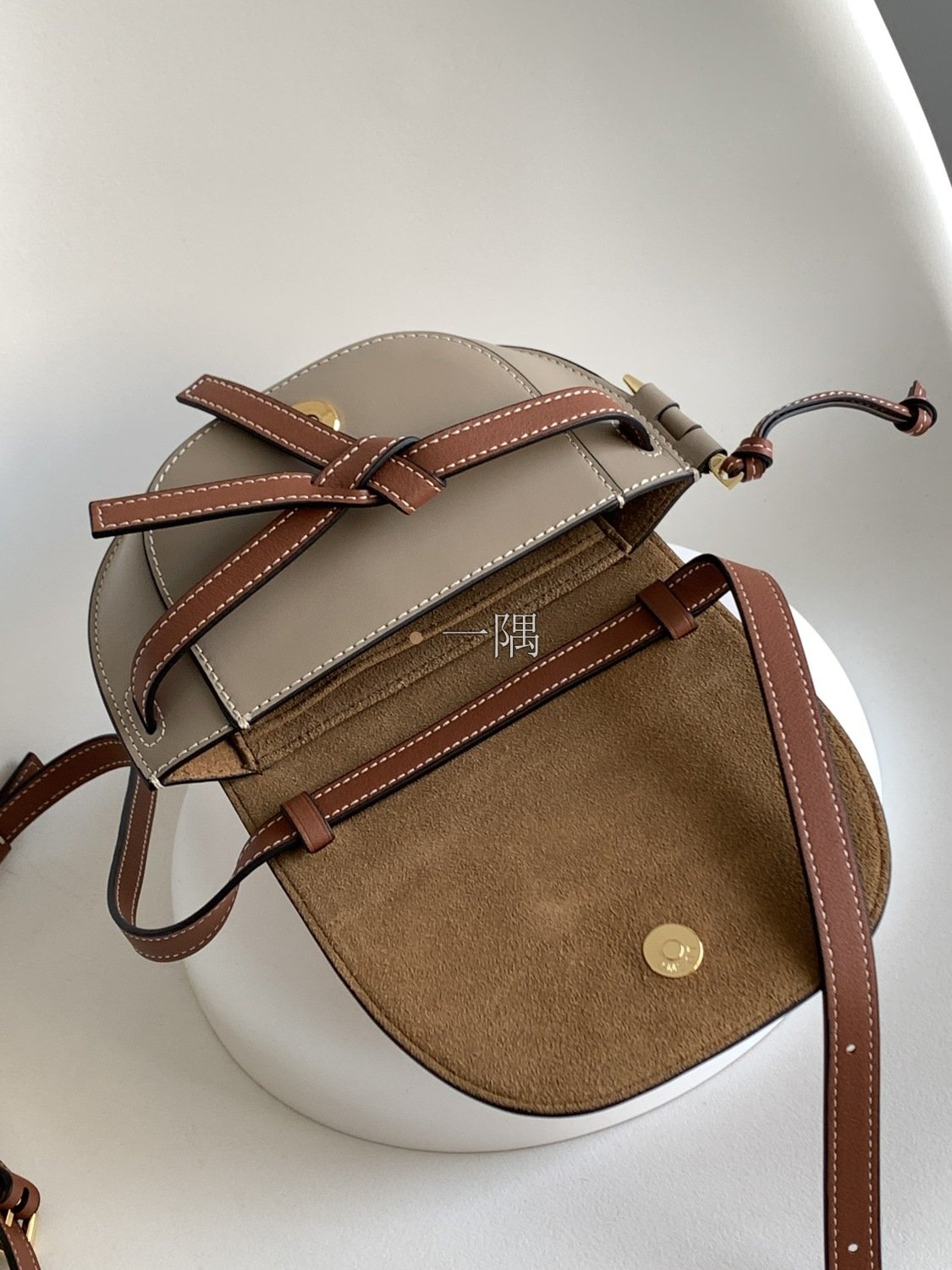 羅意威 LOEWE 精品包包