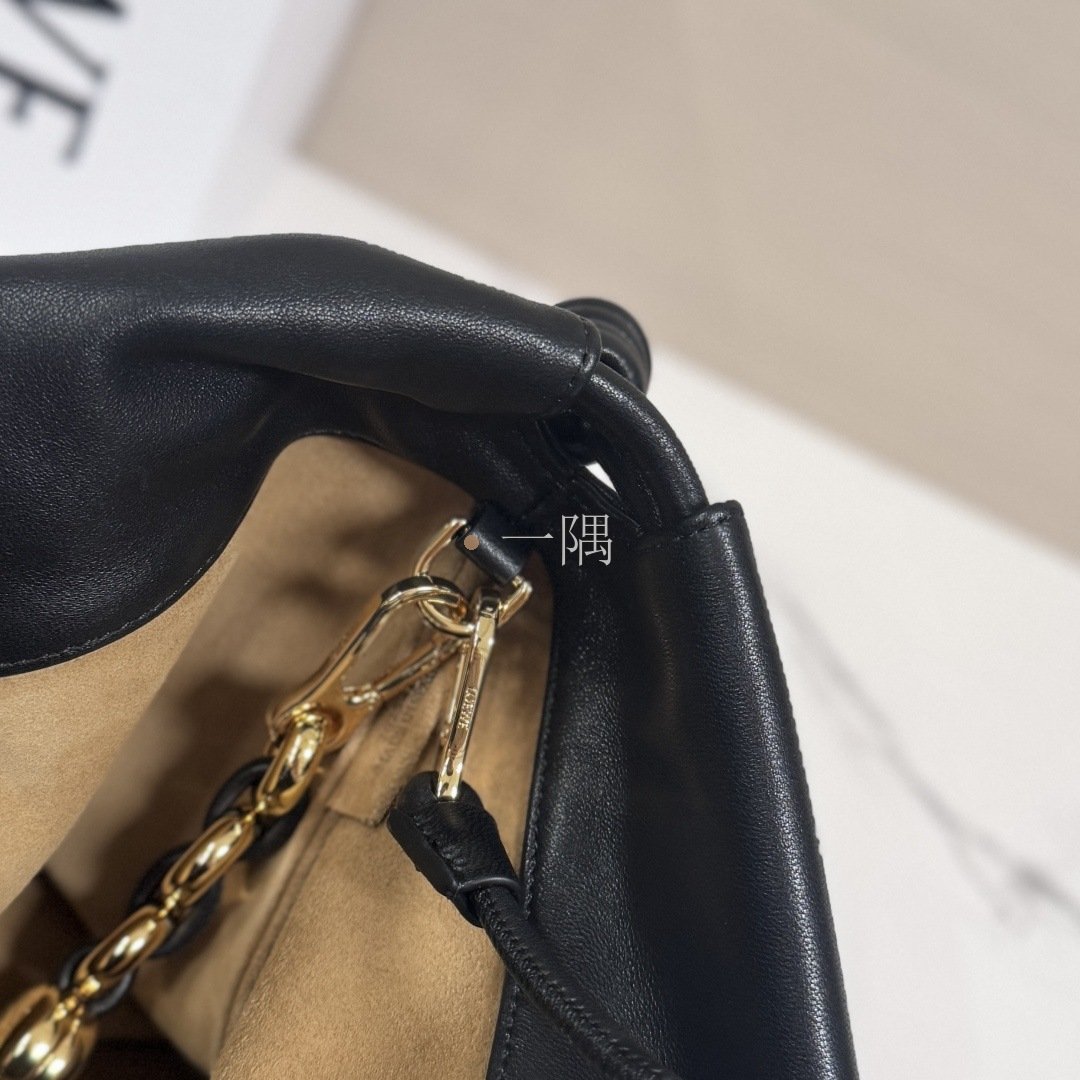 羅意威 LOEWE 精品包包
