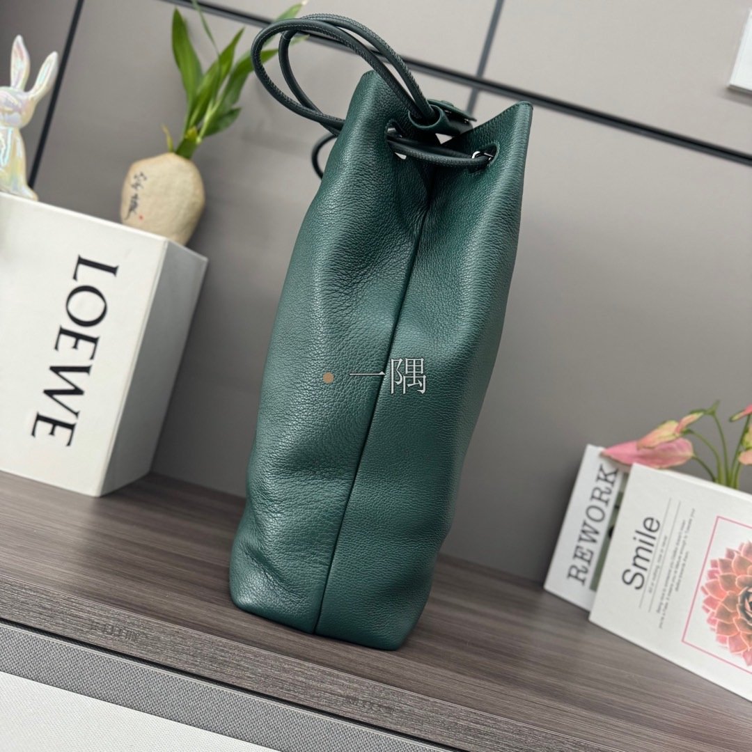 羅意威 LOEWE 精品包包