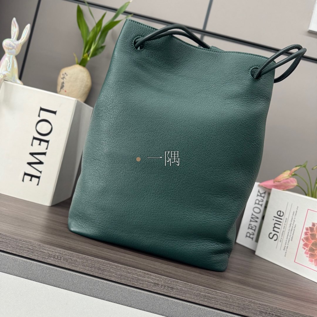 羅意威 LOEWE 精品包包