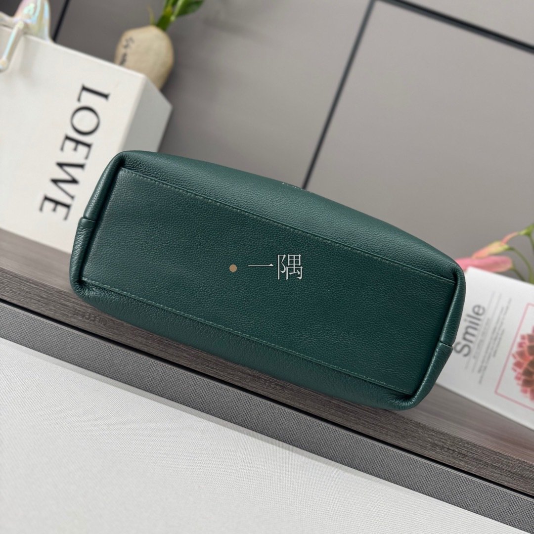 羅意威 LOEWE 精品包包