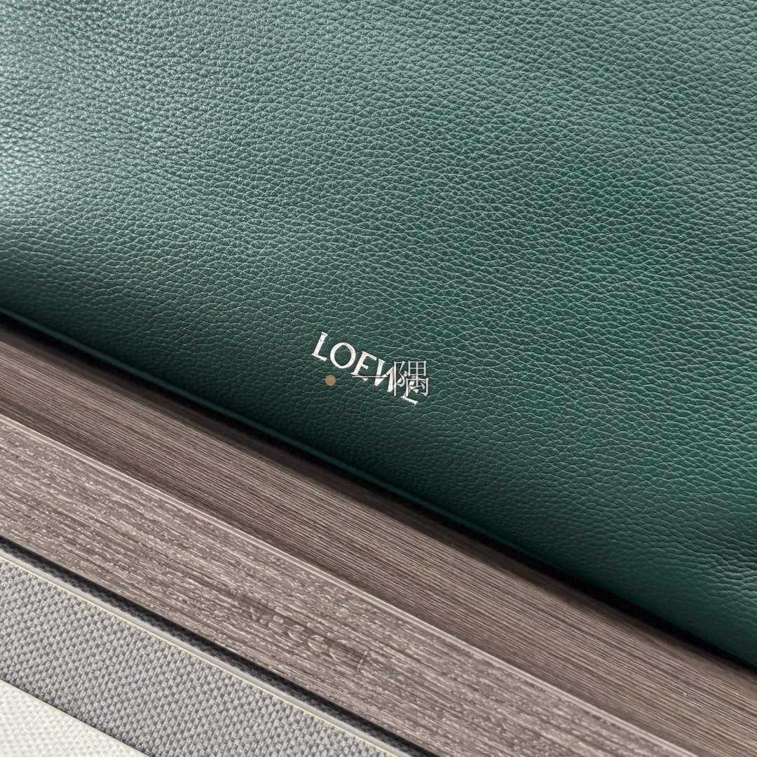 羅意威 LOEWE 精品包包