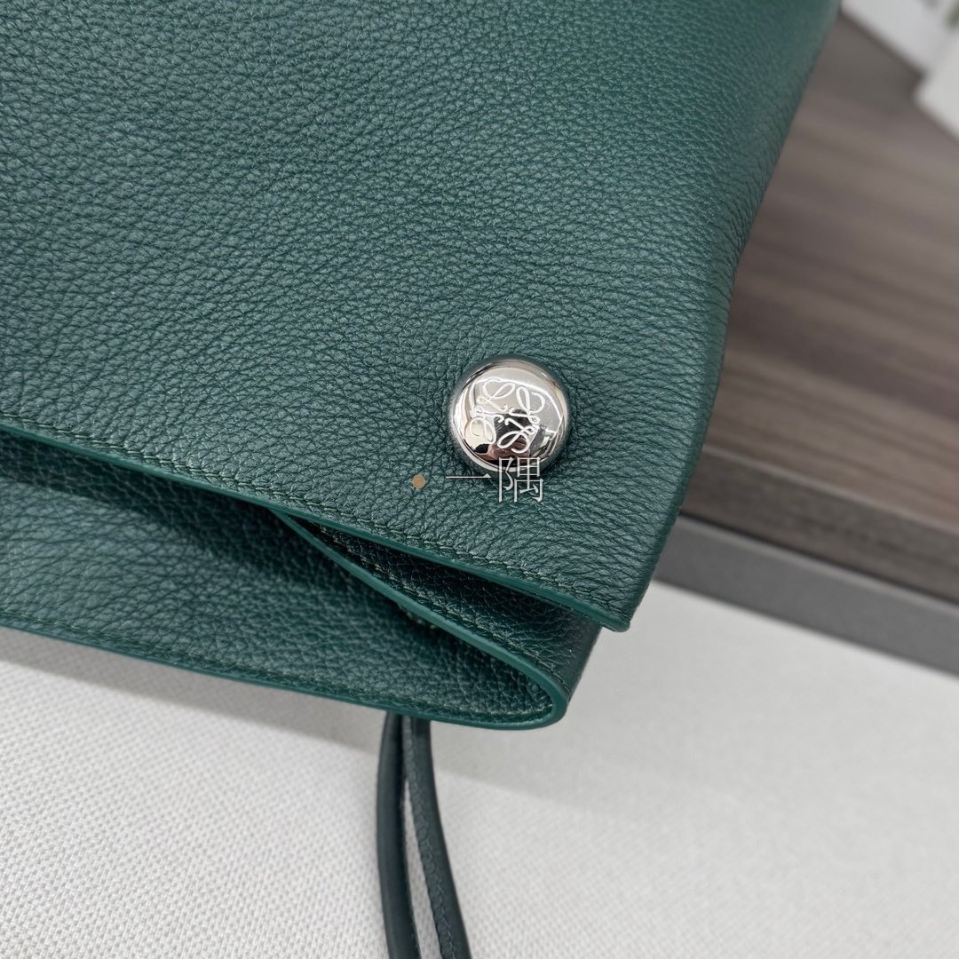 羅意威 LOEWE 精品包包