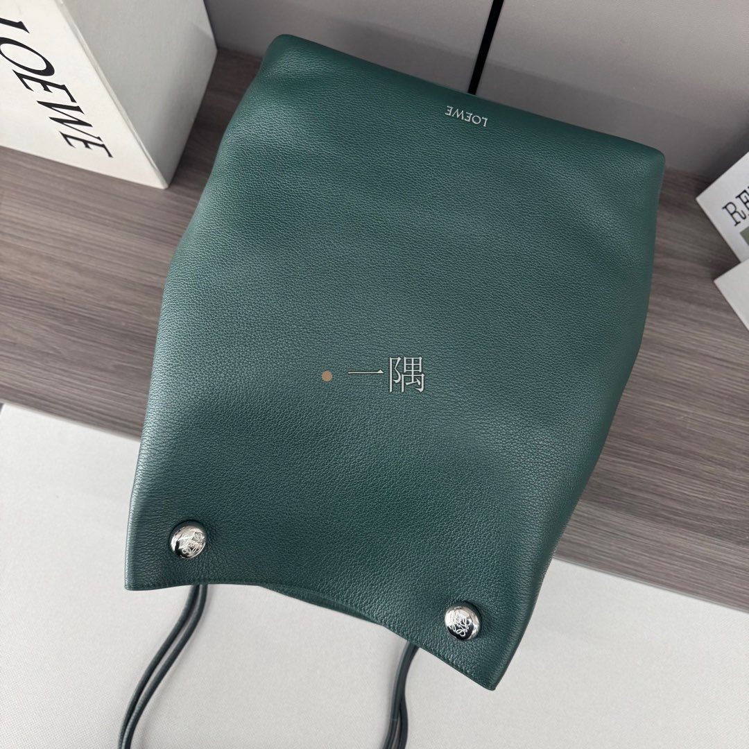 羅意威 LOEWE 精品包包