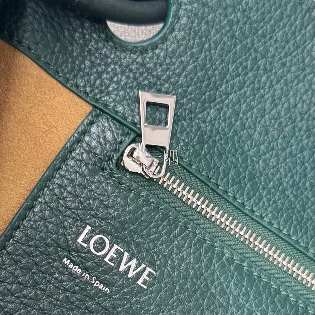 羅意威 LOEWE 精品包包