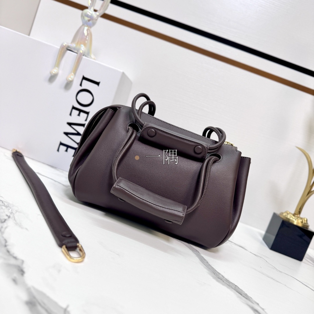 羅意威 LOEWE 精品包包