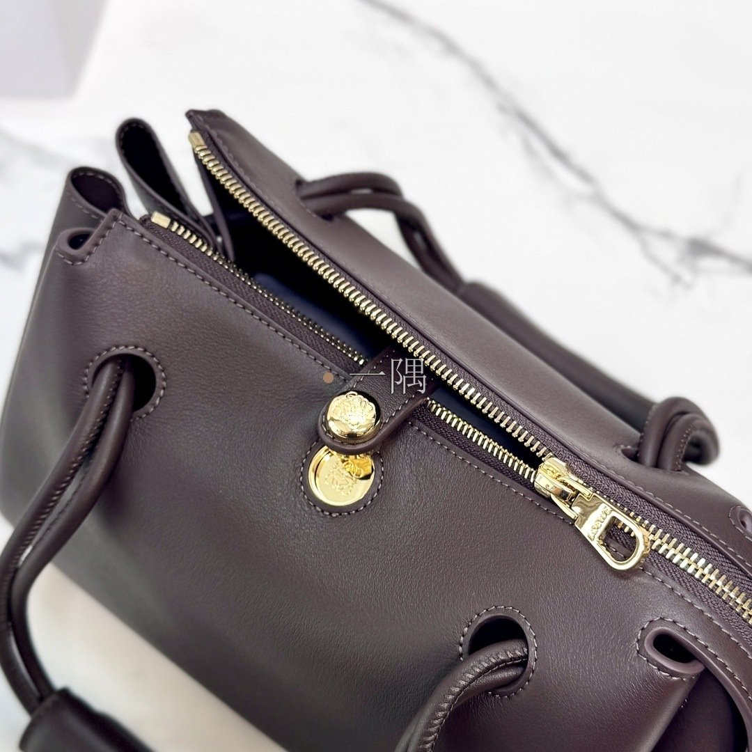 羅意威 LOEWE 精品包包
