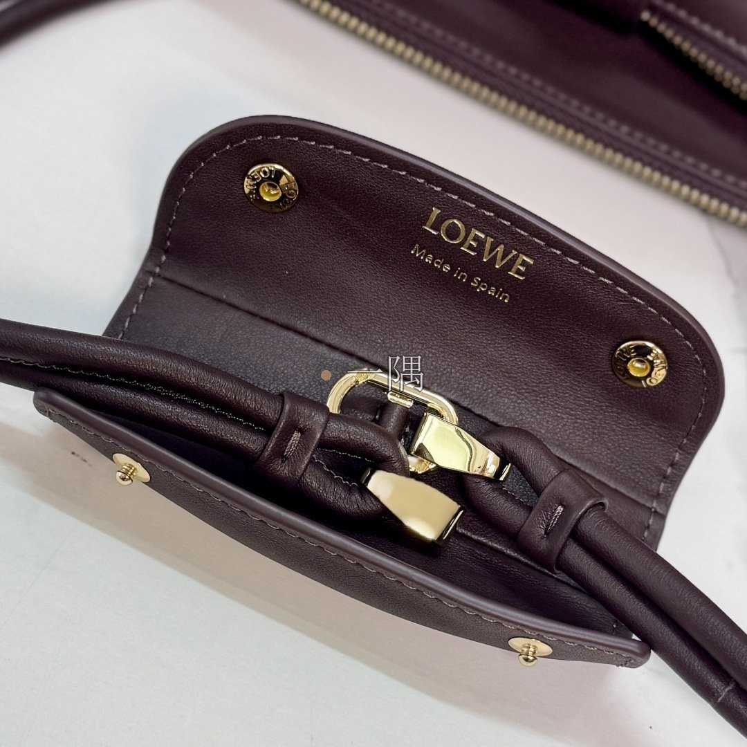 羅意威 LOEWE 精品包包