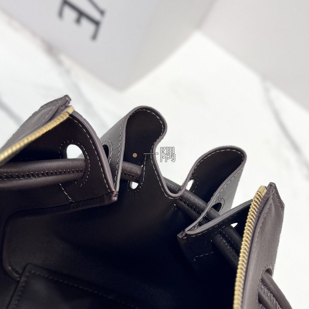 羅意威 LOEWE 精品包包