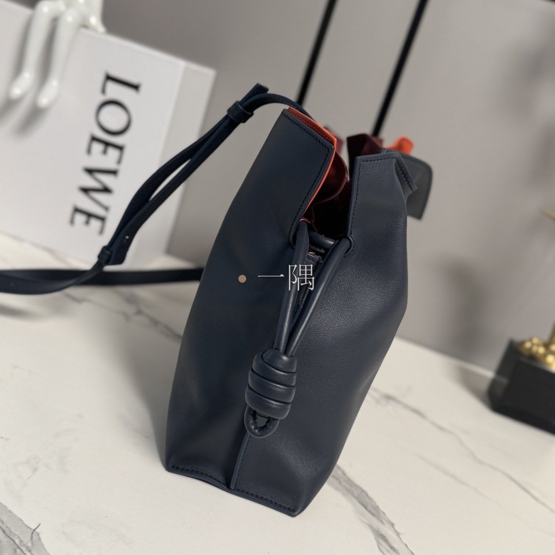 羅意威 LOEWE 精品包包