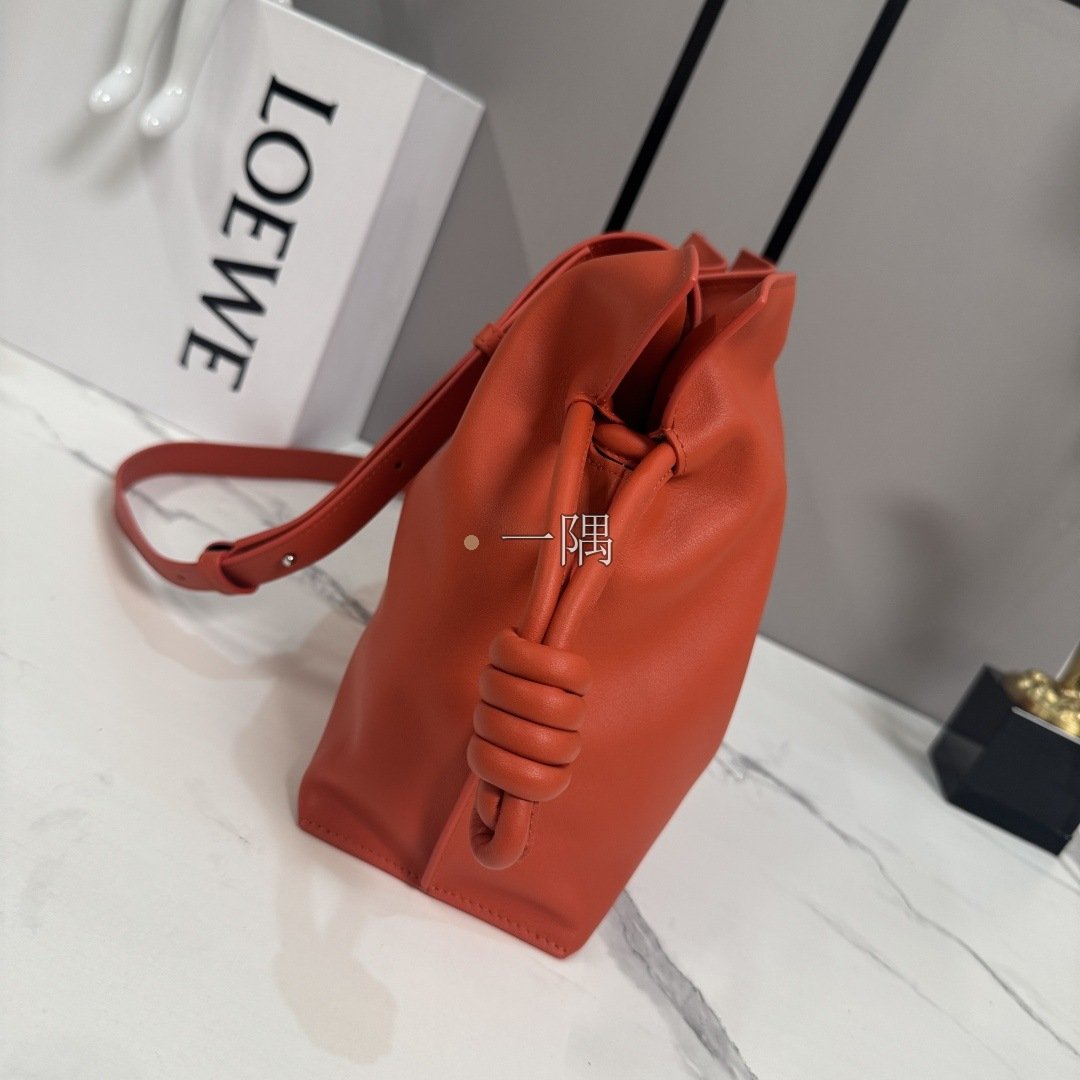 羅意威 LOEWE 精品包包