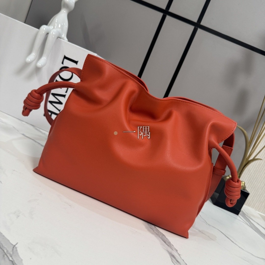 羅意威 LOEWE 精品包包