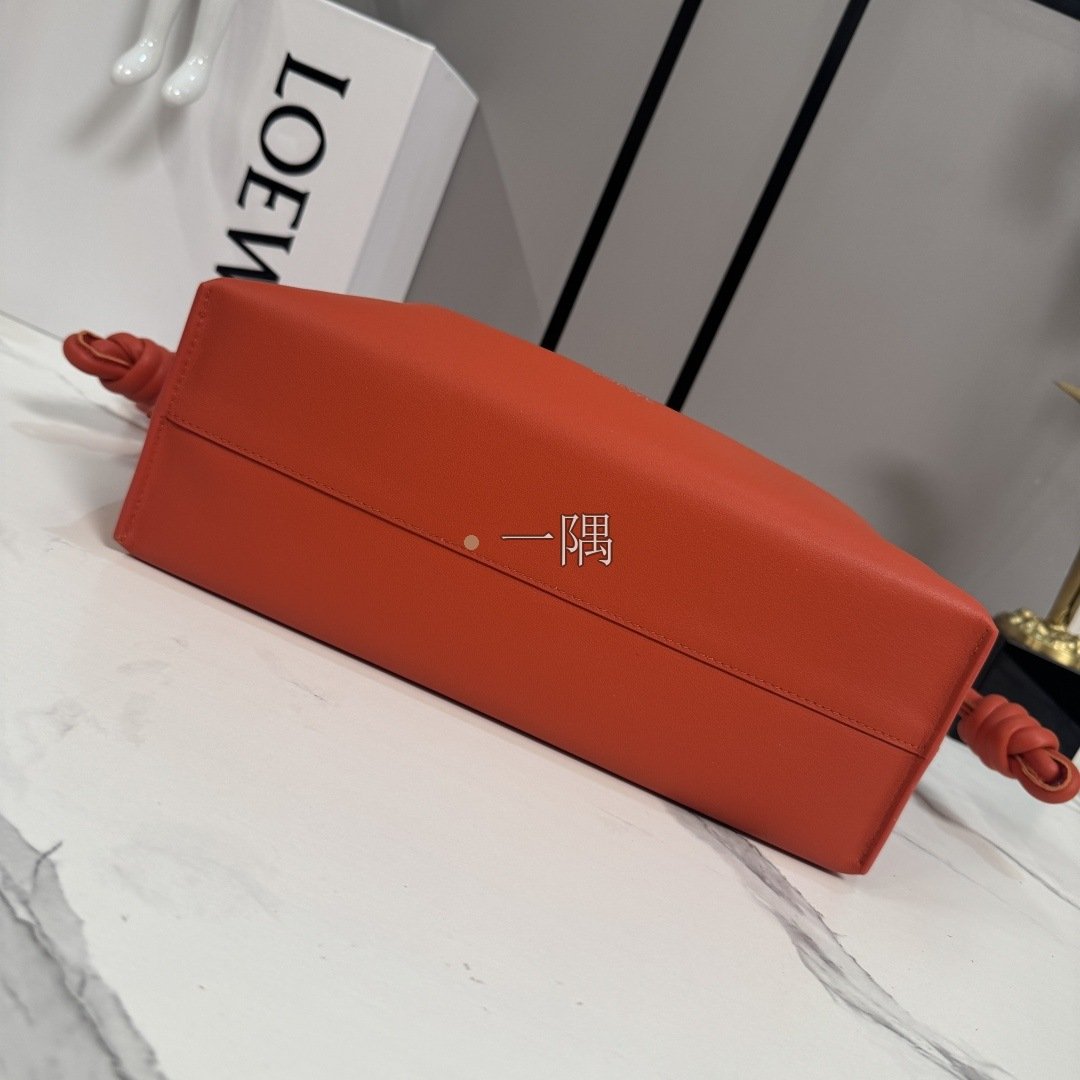羅意威 LOEWE 精品包包