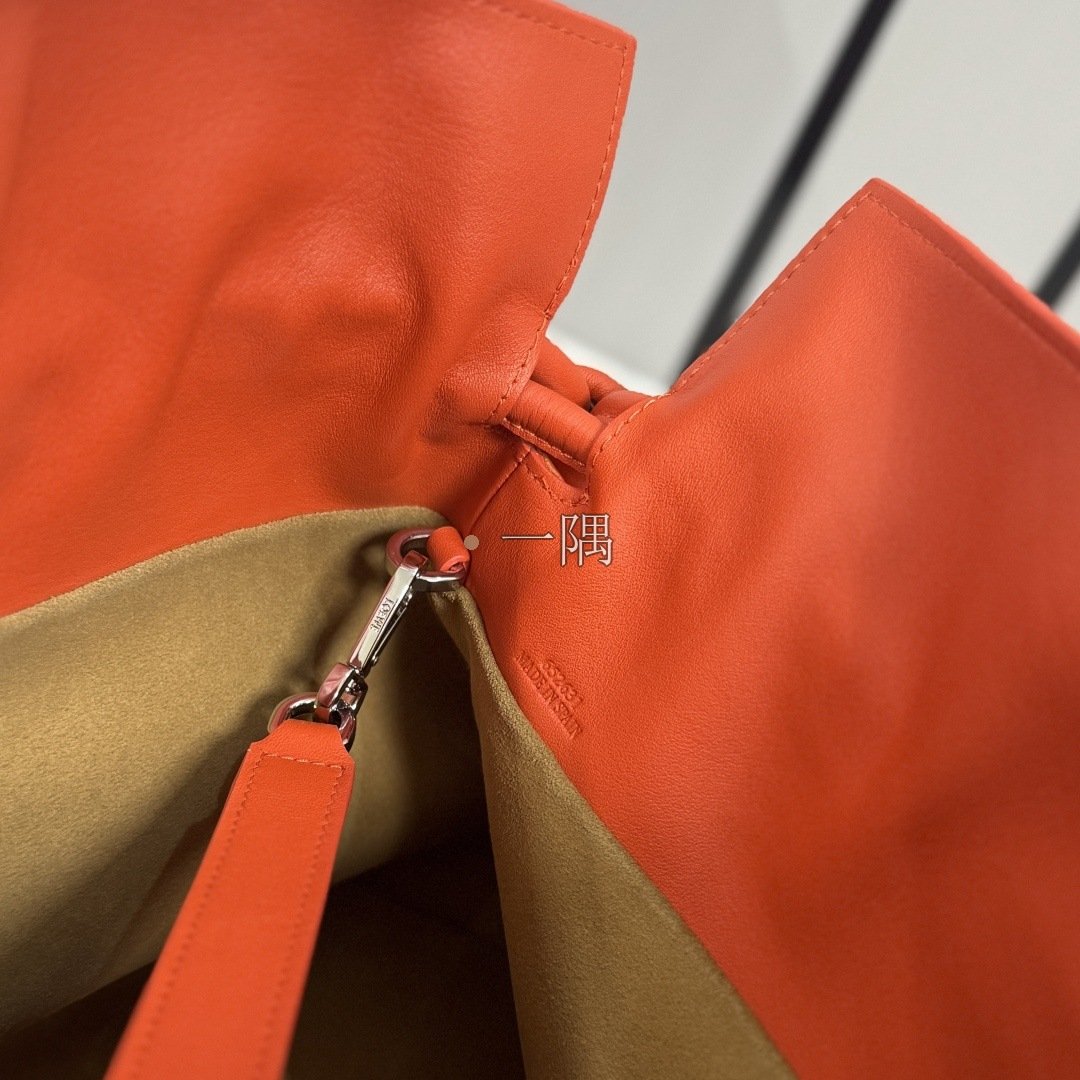 羅意威 LOEWE 精品包包