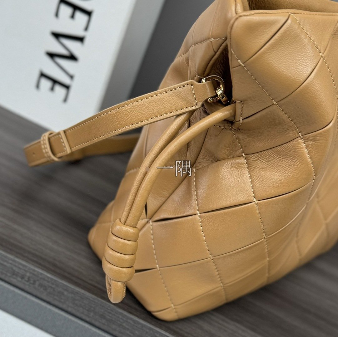 羅意威 LOEWE 精品包包