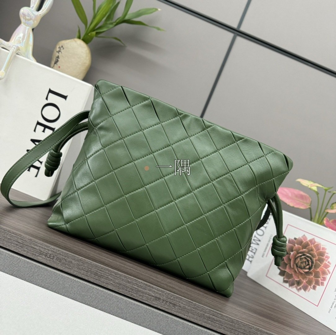 羅意威 LOEWE 精品包包