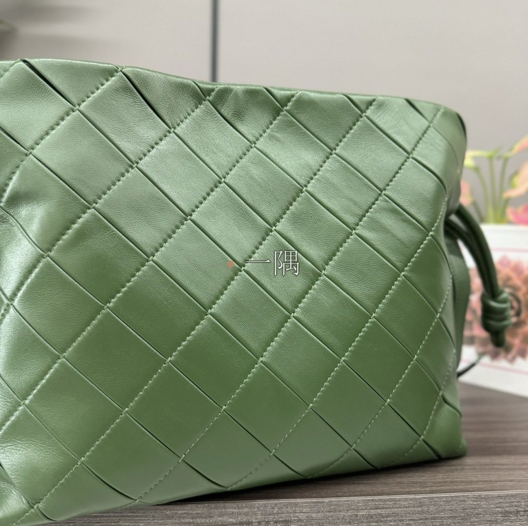 羅意威 LOEWE 精品包包