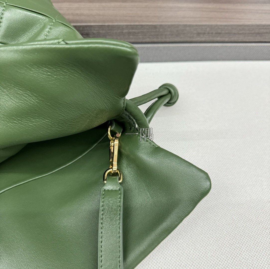 羅意威 LOEWE 精品包包