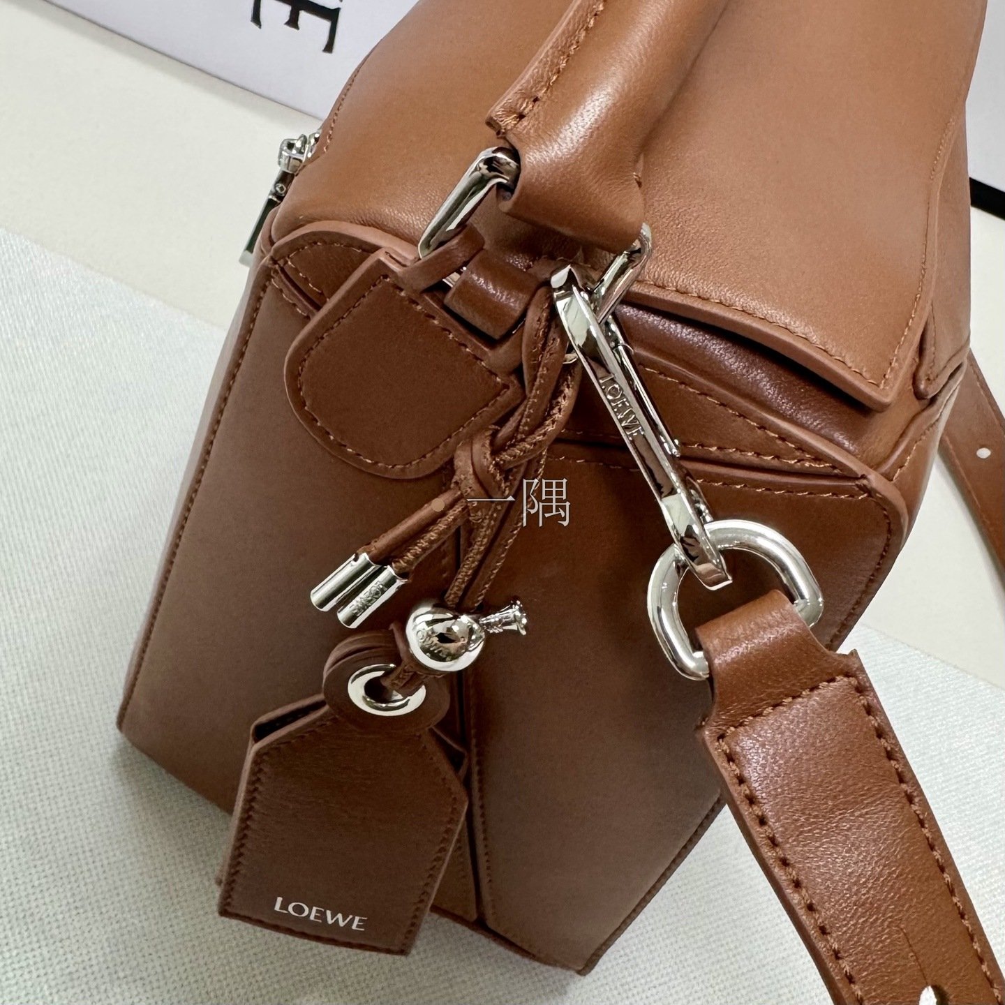 羅意威 LOEWE 精品包包