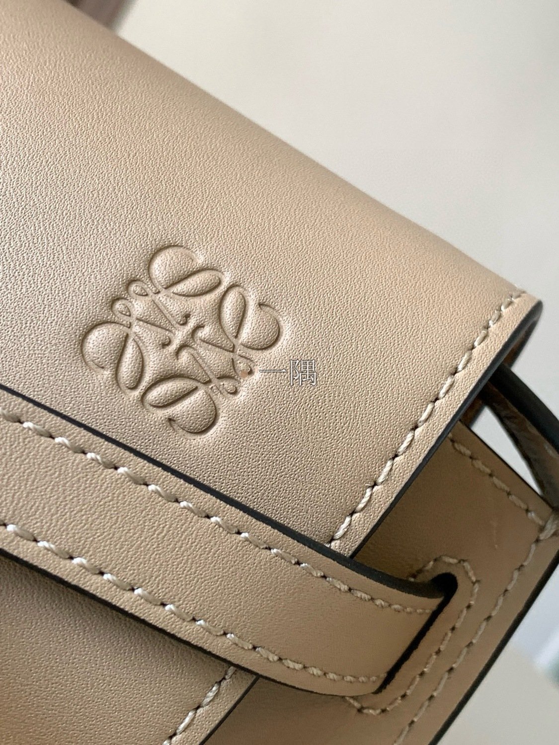 羅意威 LOEWE 精品包包