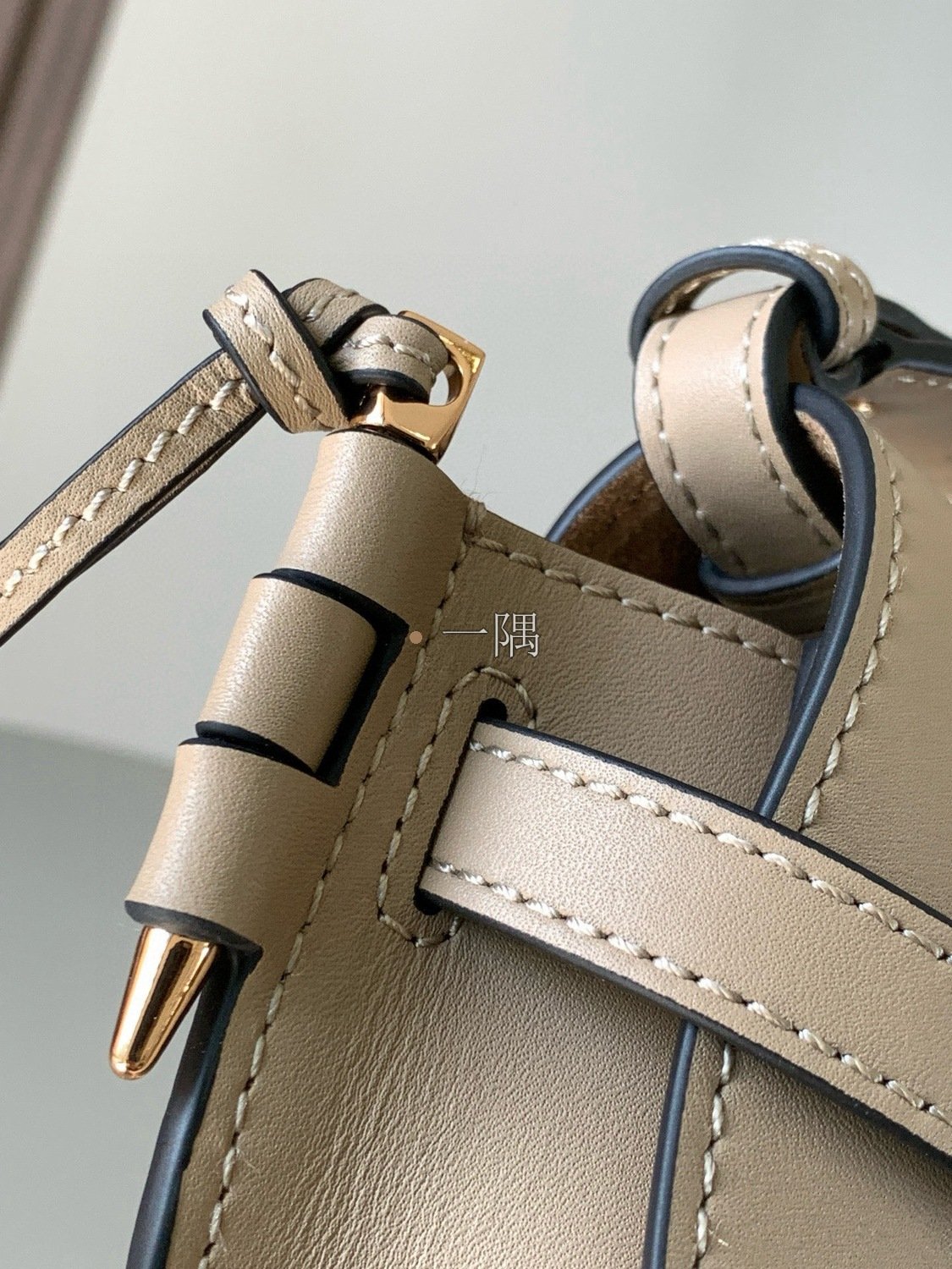 羅意威 LOEWE 精品包包