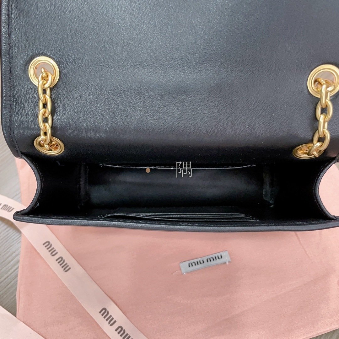繆繆 MiuMiu 精品包包
