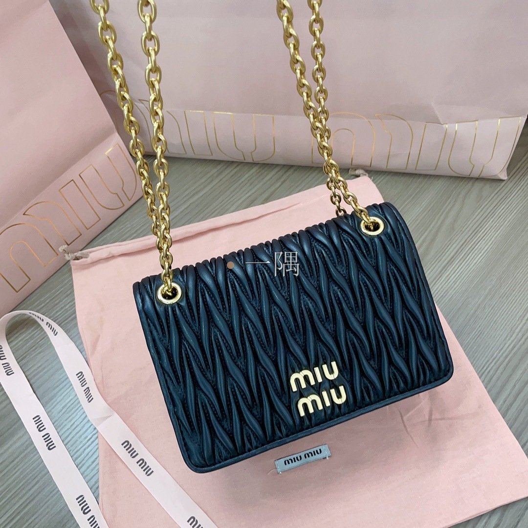 繆繆 MiuMiu 精品包包