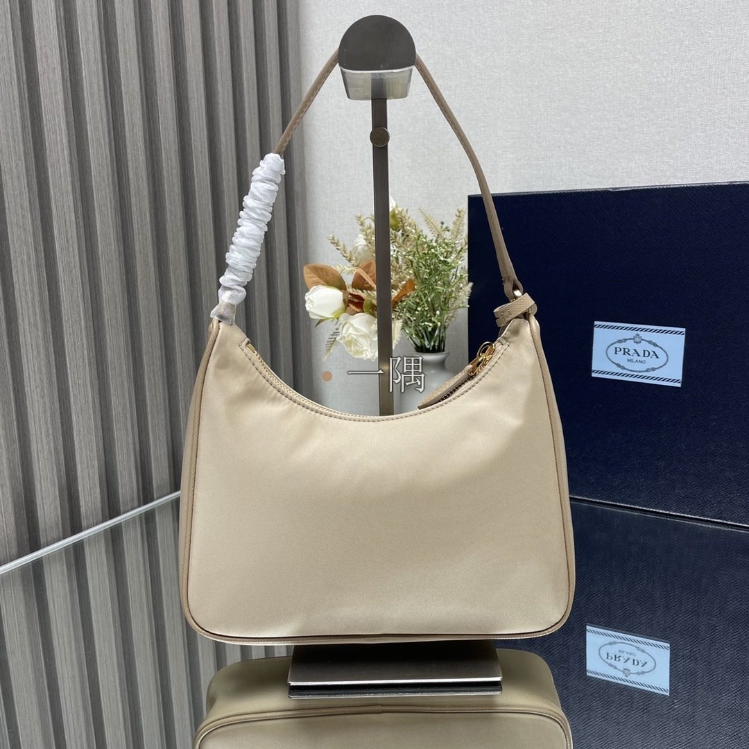 普拉達 PRADA 精品包包