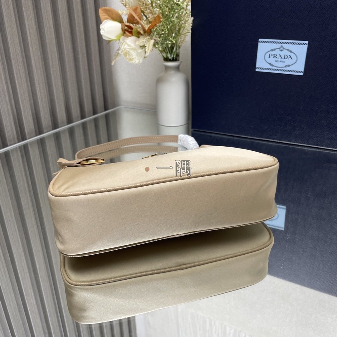 普拉達 PRADA 精品包包