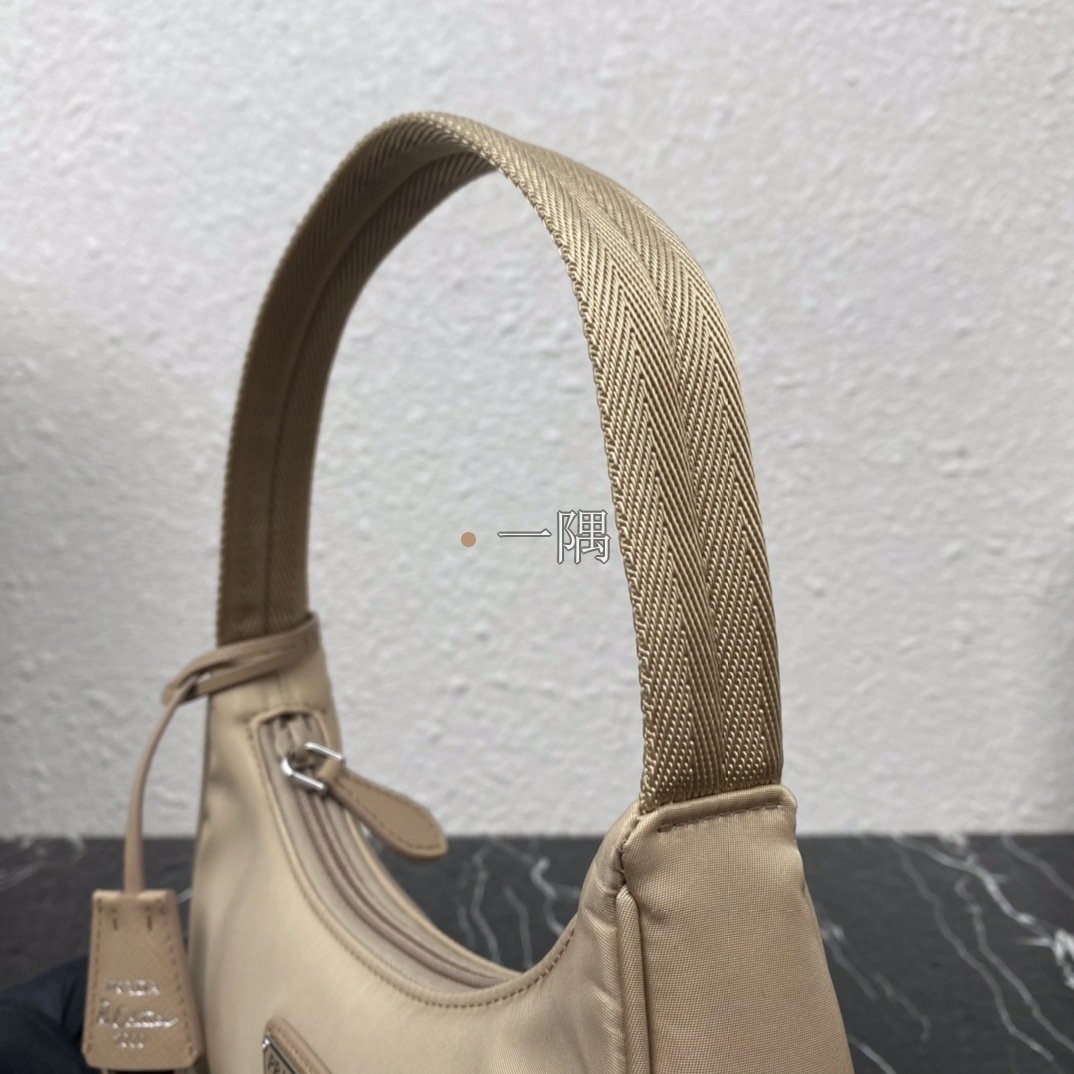 普拉達 PRADA 精品包包