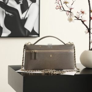 香奈兒CHANEL 鏈條 顆粒小牛皮, 小號 棕色｜AP5438