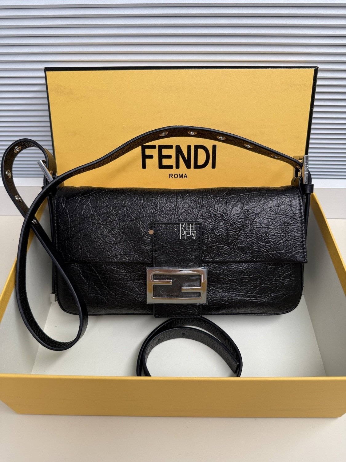FENDI Baguette®, 小號 黑色|8BR850