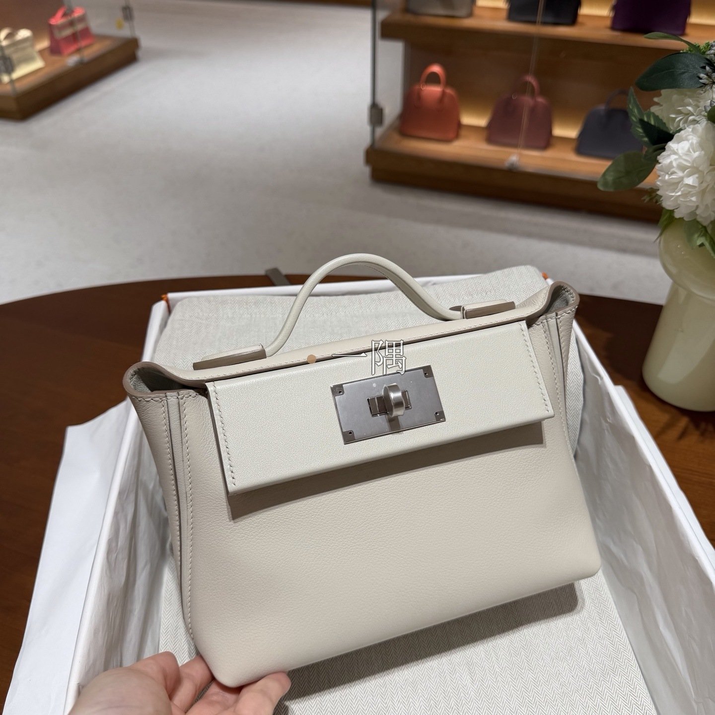 愛馬仕HERMÈS Kelly 24/24 Mini evercolor, 迷你 冰川白