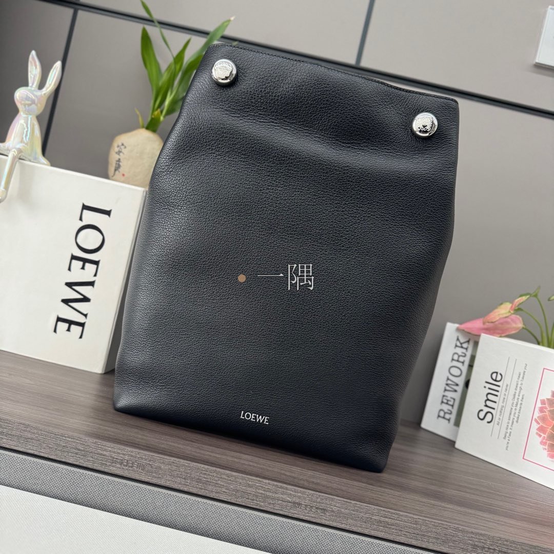 羅意威LOEWE Pebble Hobo, 大號 灰色|012442